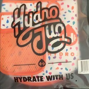 NWT 🎉confetti sleeve🎉 LIMITED EDITION